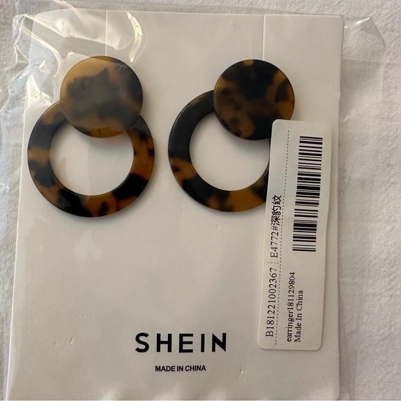 NWT! SHEIN Earrings - Picture 5 of 6